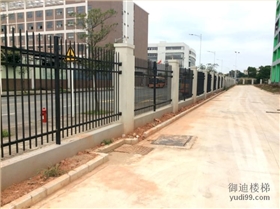 深圳德塔防爆电动汽车有限公司—不锈钢玻璃护栏