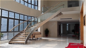 御迪办公场所案例—弧形办公楼梯