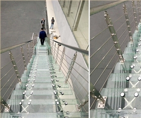 楼梯的踏步根据现场测量并采用人性化设计