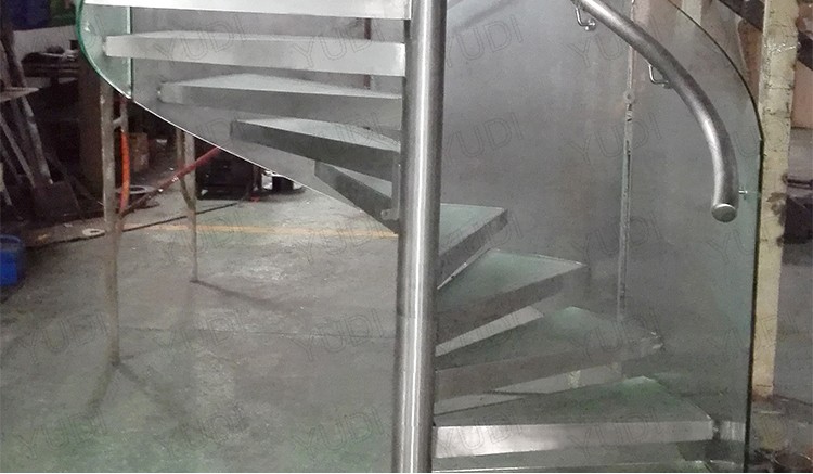 不锈钢玻璃旋转楼梯案例（磨砂玻璃）02