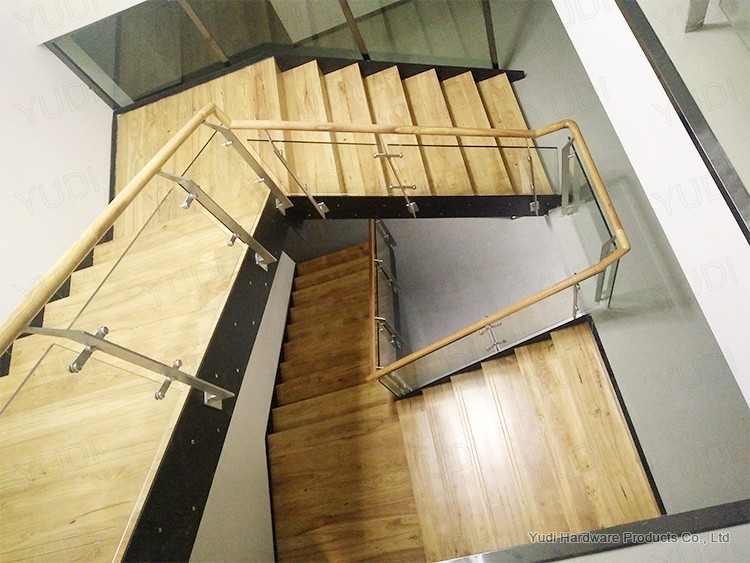 御迪钢木楼梯工程案例