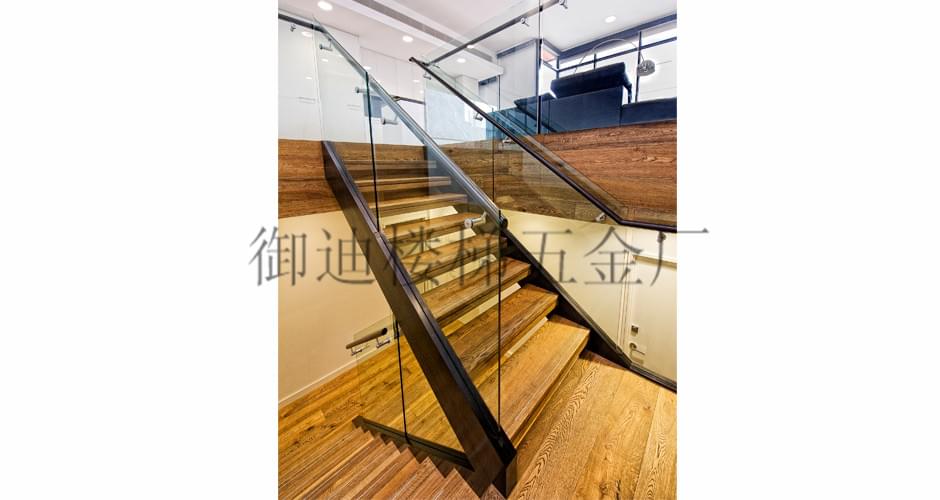 钢木直楼梯2-4 YD-GMZ50